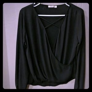 Flowy black cross front top size M